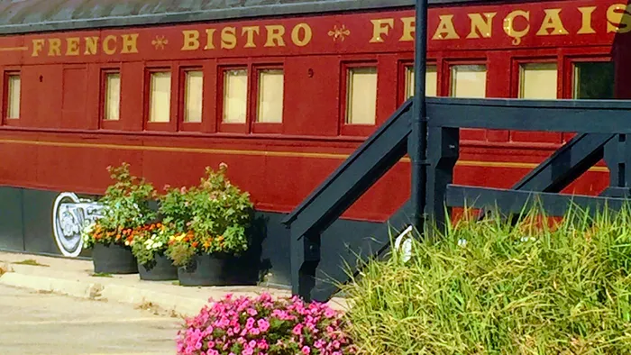 Resto Gare And Train Bar Bistro