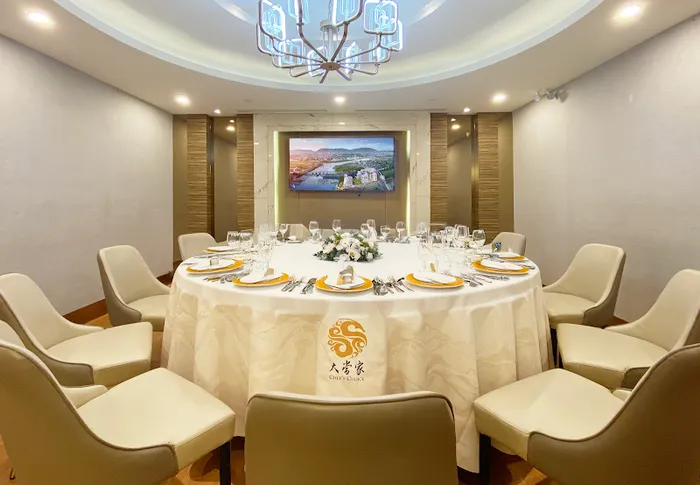 Chef's Choice Seafood Restaurant