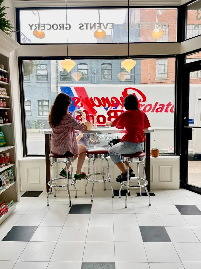 Phancy's Bodega