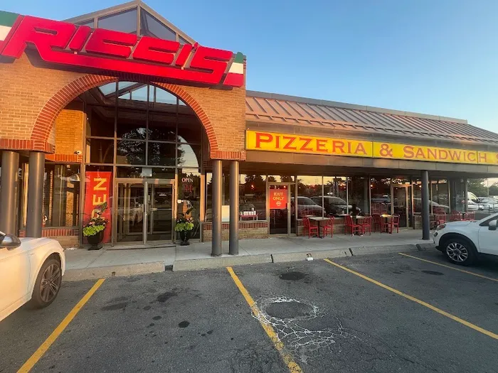 Ricci's Pizzeria & Sandwich Shoppe