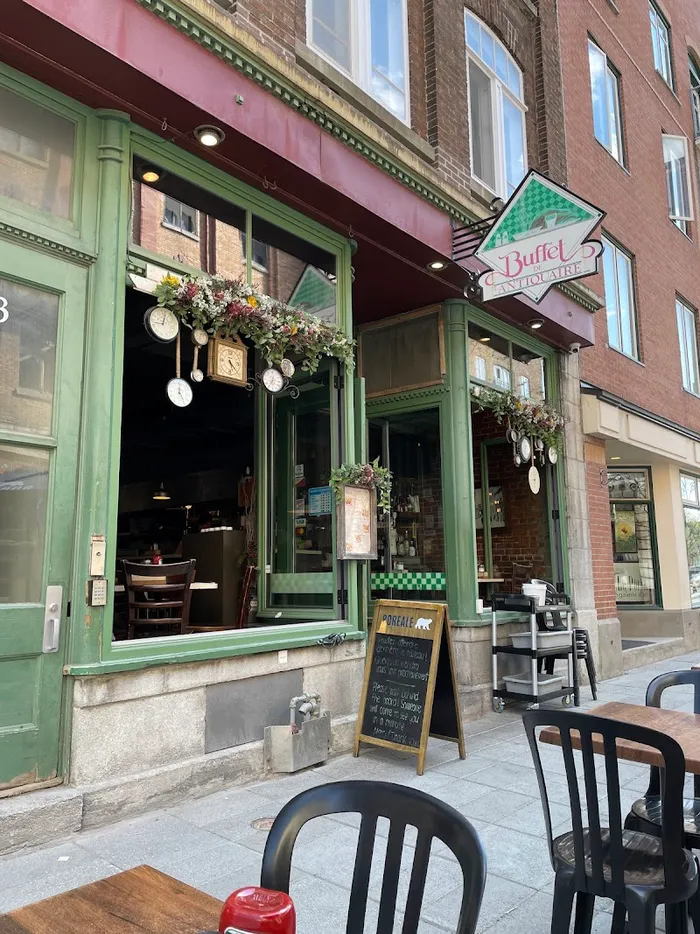 L'Antiquaire Buffet