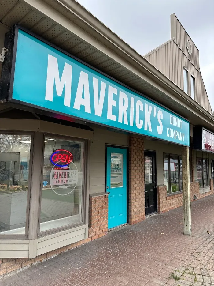 Maverick's Donuts, Ajax