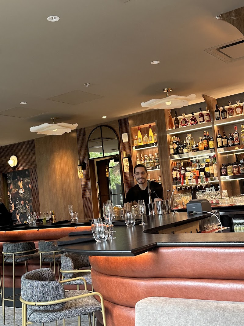 Le Passé Composé (Vieux-Montréal)