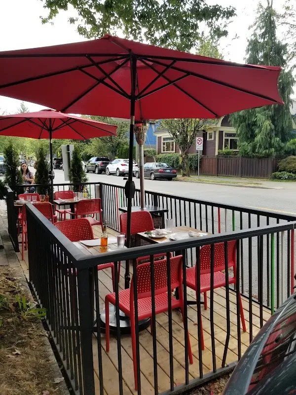 Via Tevere Pizzeria Victoria Drive