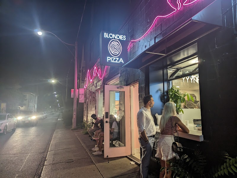 Blondies Pizza Ossington