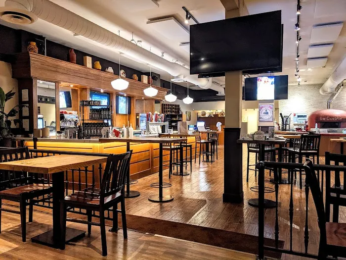 La Cucina Pizzeria
