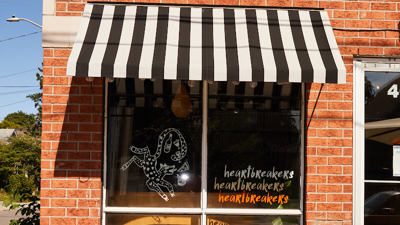 Heartbreakers Pizza - Parkdale Ave