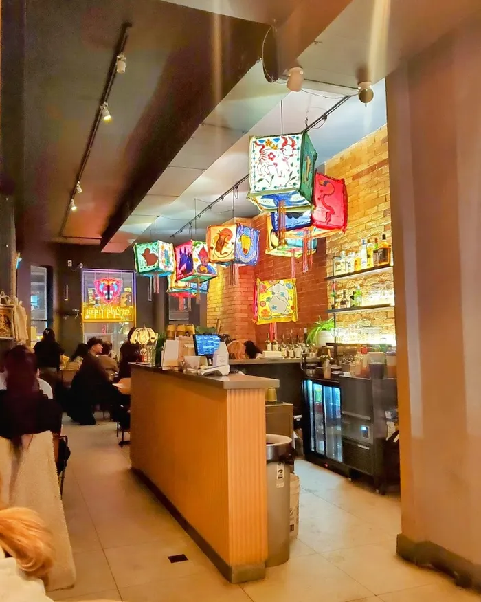 Som Tum Jinda Gerrard St.