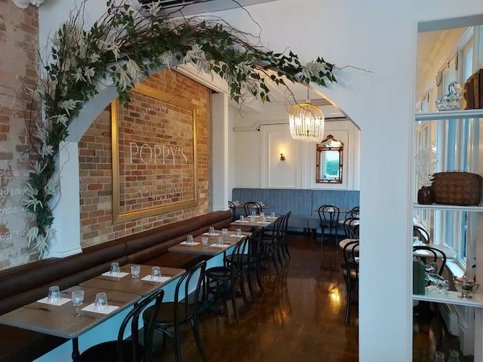 Poppy's French Bistro