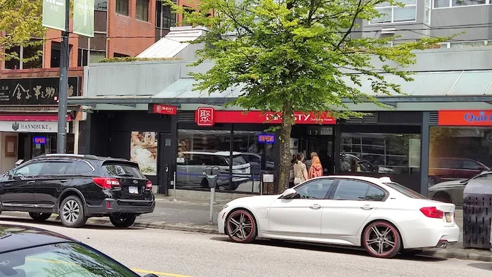 Dinesty Dumpling House